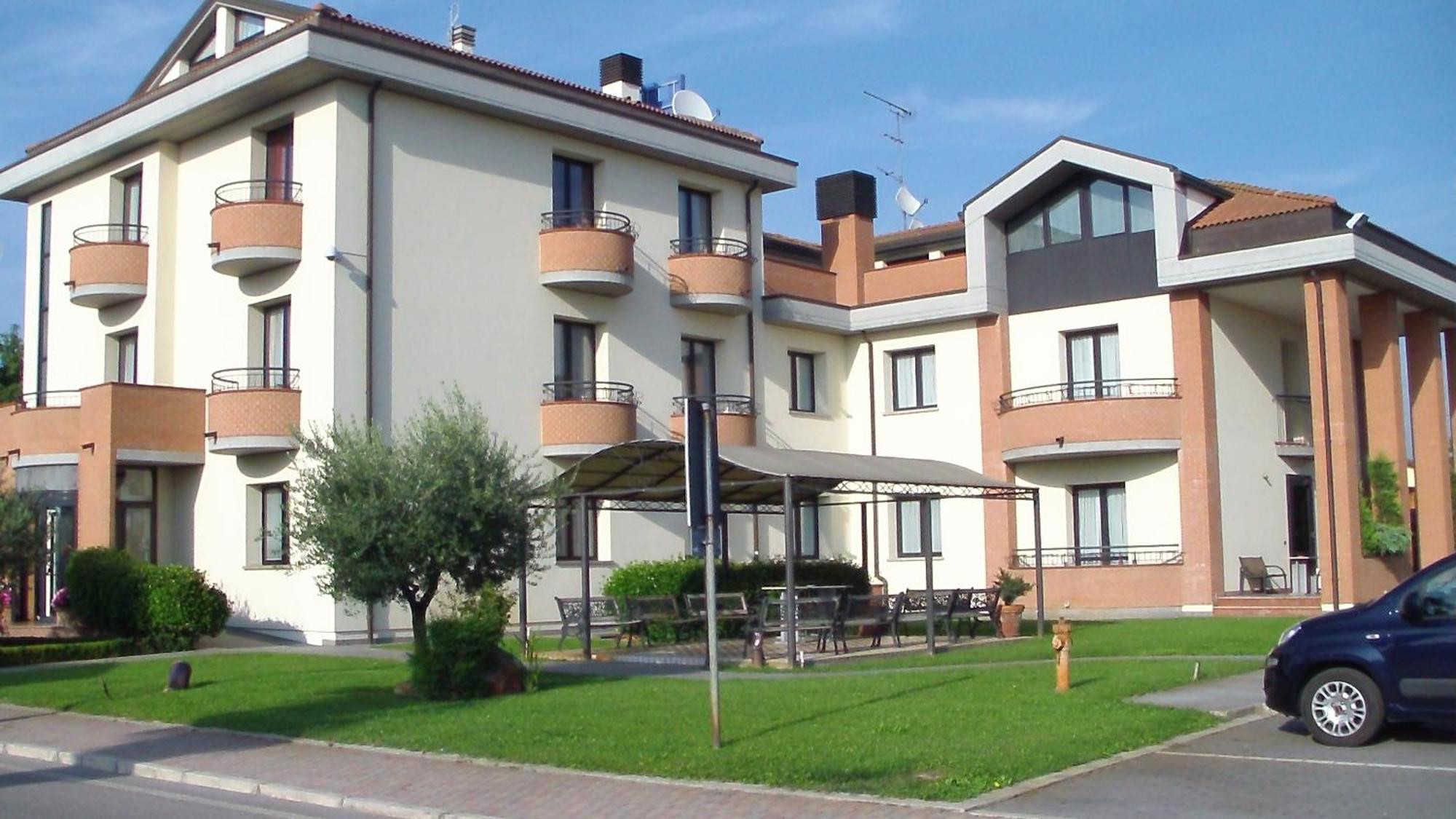Hotel Da Vito Campagna Lupia Exterior photo